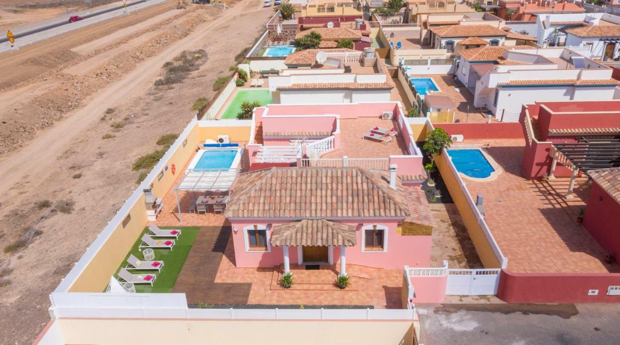 Villa Bella Lucia 3. Piscina Climatizada, WiFi, BBQ. Corralejo Esterno foto